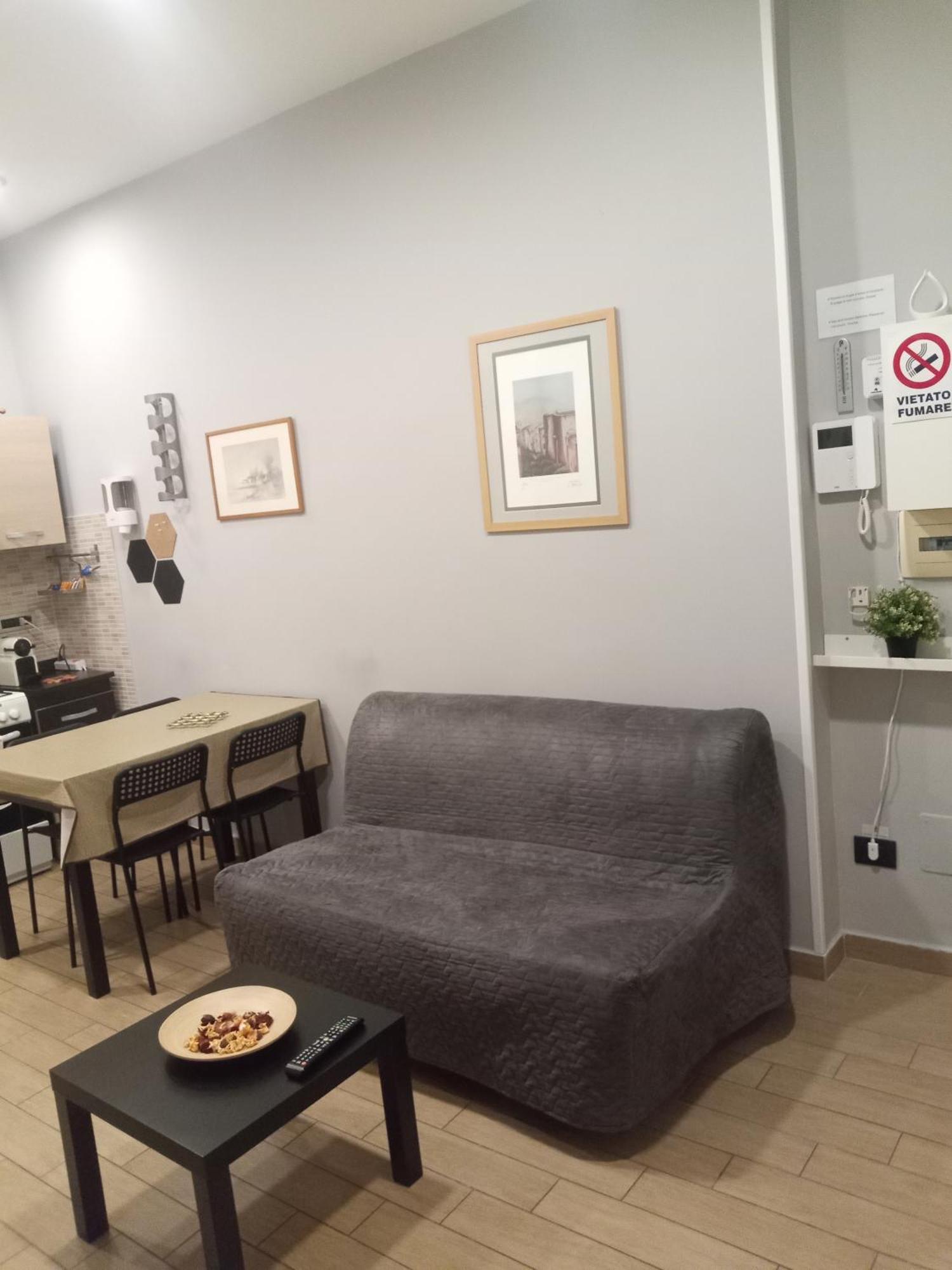 A Casa Di Francesca Apartment Napoli Bagian luar foto